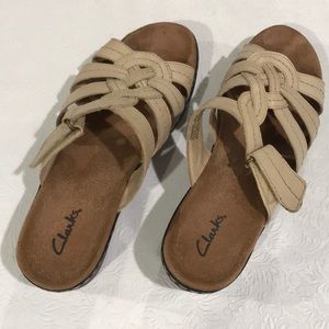 Clark’s women’s sandals, 8M